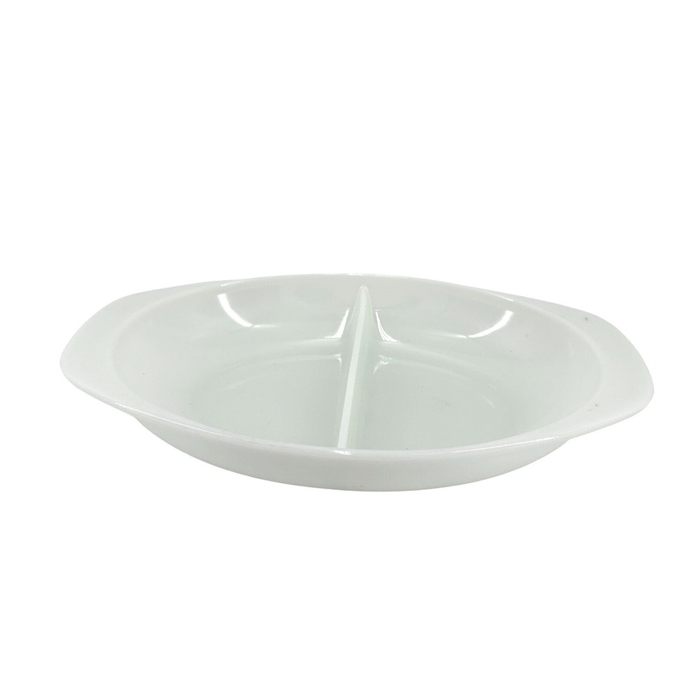 Vintage‎ Pyrex White Divided Oval Serving Dish 1.5 Qt USA Mid Century